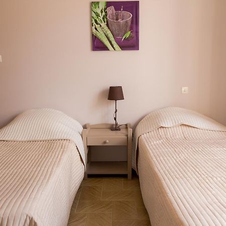 Clos Du Père Clément Visan Extérieur photo