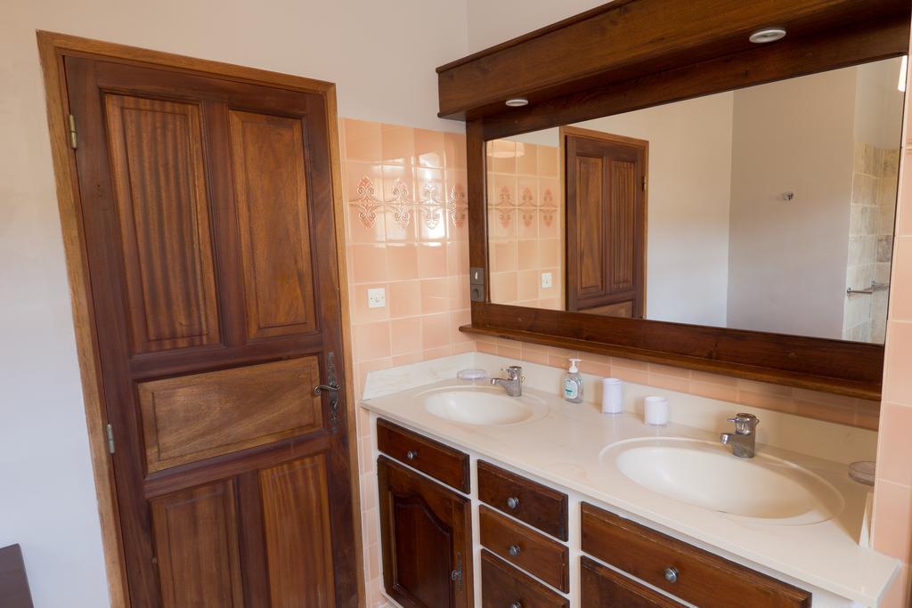 Clos Du Père Clément Visan Extérieur photo