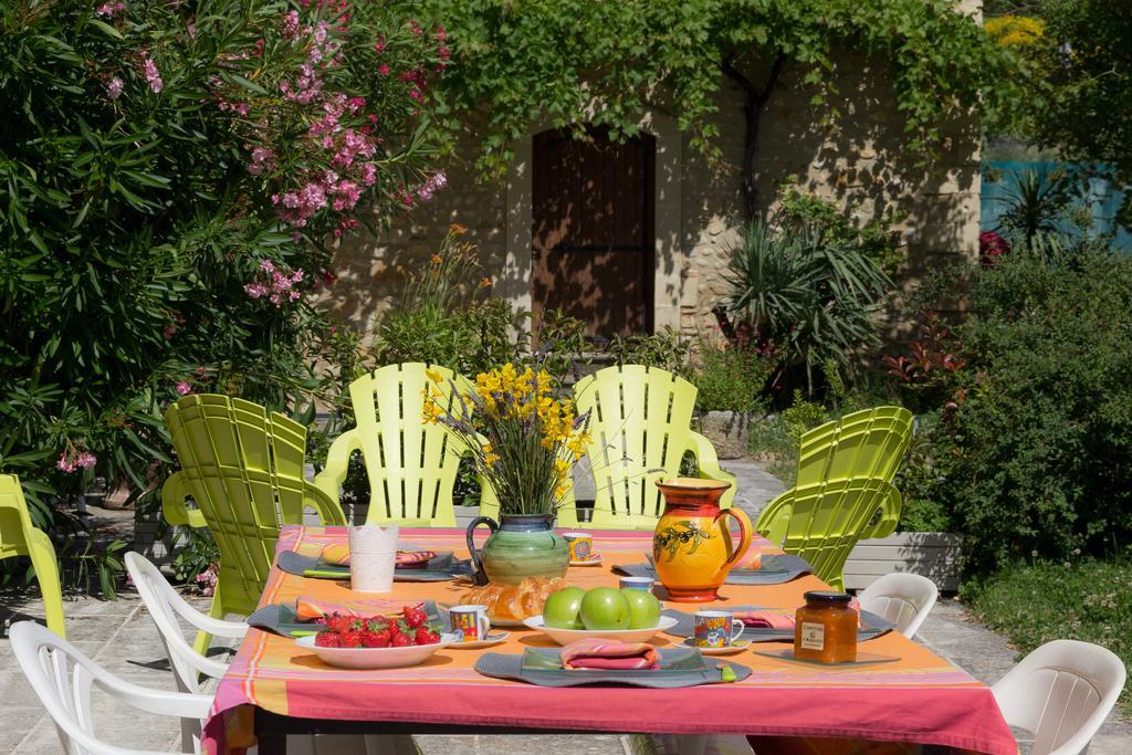 Clos Du Père Clément Visan Extérieur photo
